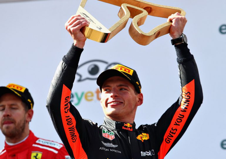 Verstappen marca el mejor tiempo en la primera sesión libre del GP de Baréin