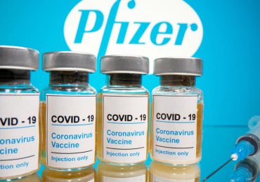 Pfizer espera vender 1,600 millones de dosis de vacunas contra covid en 2021, por USD 26.000 millones