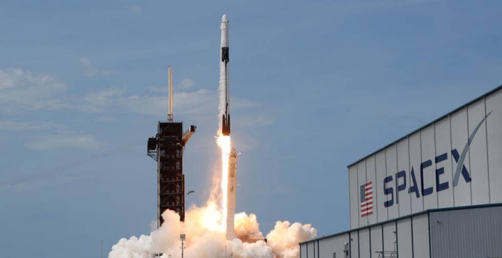 SpaceX se dispone a enviar cuatro astronautas a la Estación Espacial  Internacional | RC Noticias