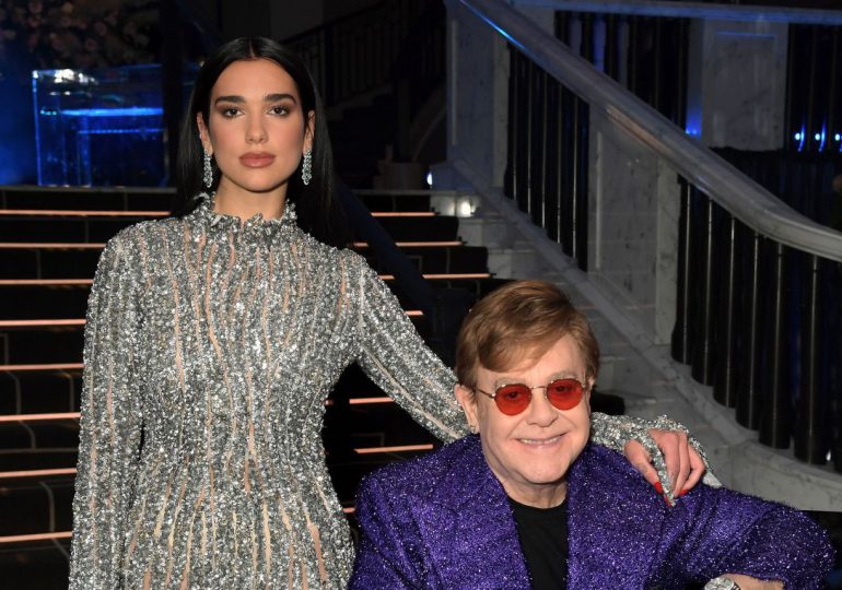 Elton John y Dua Lipa cantan juntos, recaudan 3 millones de dólares para luchar contra el SIDA