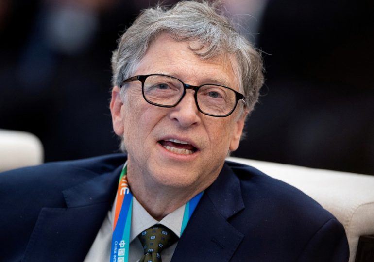 Bill Gates pronostica cuándo el mundo podría "volver completamente a la normalidad"