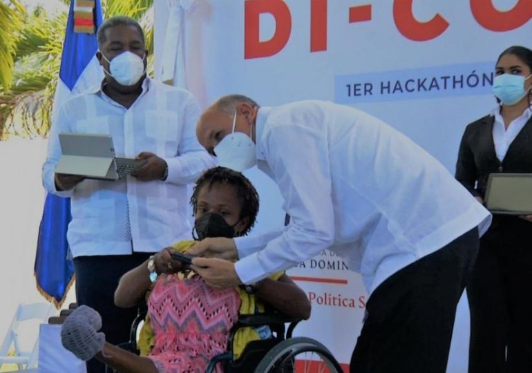Celebran primer Hackathón Di-Commerce dirigidos a personas con discapacidad