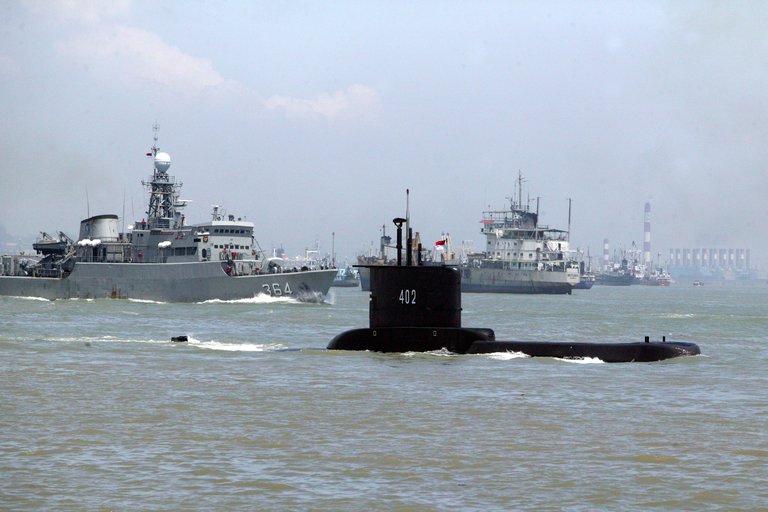 Indonesia informó que el submarino desaparecido en Bali naufragó
