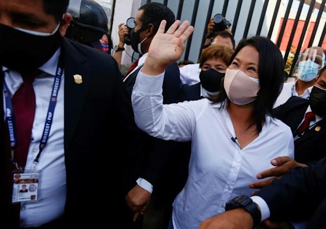 Izquierdista Castillo y Keiko Fujimori se encaminan a la segunda vuelta en Perú