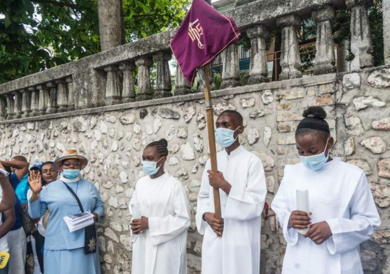 Secuestran en Haití a varios religiosos católicos, incluidos dos franceses