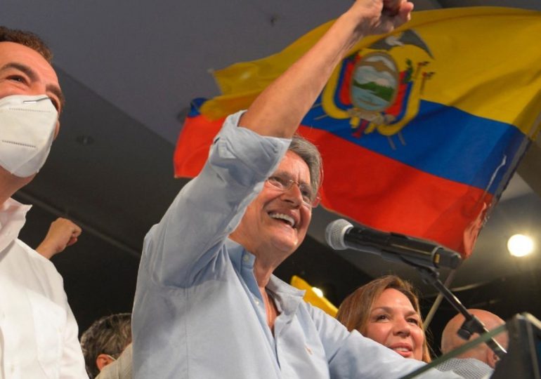 Lasso gana presidencia de Ecuador con ventaja de 4,72% al concluir escrutinio