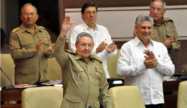 Raúl Castro anuncia retiro como primer secretario del Partido Comunista