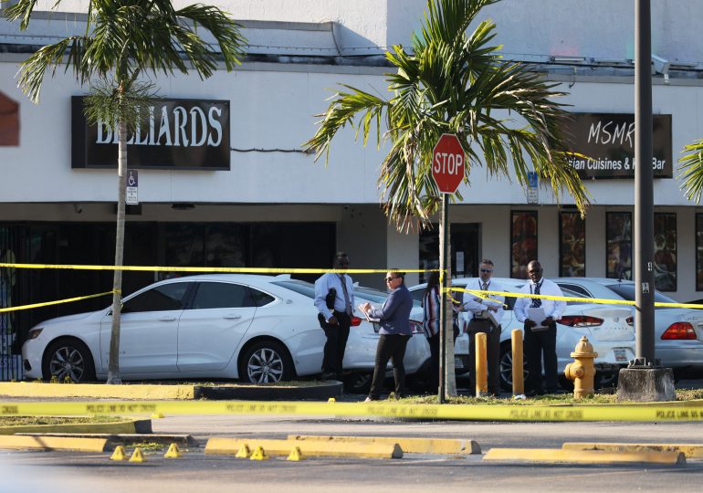 Dos muertos y 20 heridos en un tiroteo en Miami