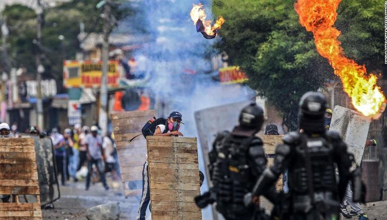 Duque ordena militarización de Cali, tercera ciudad de Colombia, ante protestas sangrientas