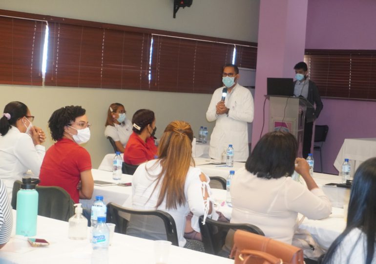 Hospital Materno Dr. Reynaldo Almánzar realiza taller "Socialización de los Protocolos Obstétricos"