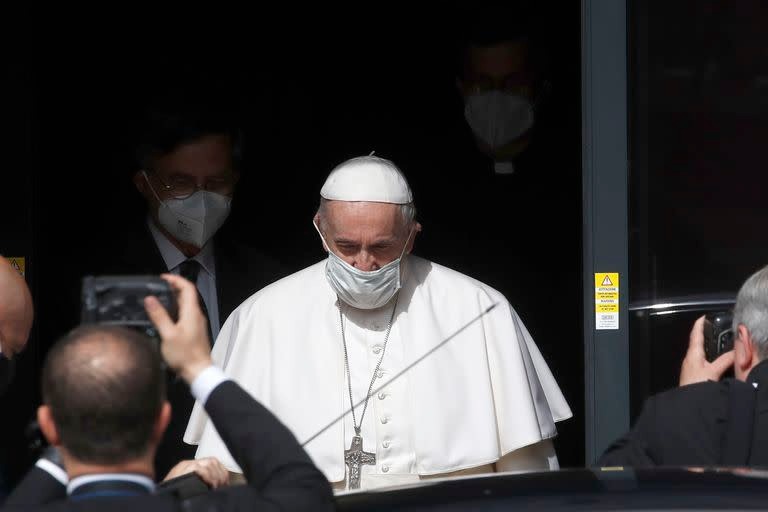 Vaticano traslada el pre-seminario en la mira por abusos