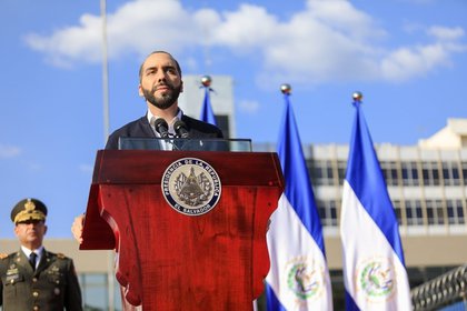 EEUU expresó a Bukele su preocupación por destitución de magistrados en El Salvador