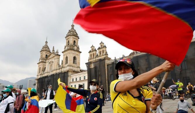 Duque insiste en albergar la Copa América a pesar del estallido social en Colombia