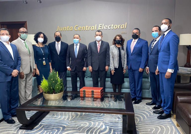 JCE cancela director del voto dominicano en el exterior junto a otros funcionarios