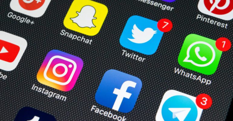 Florida aprueba ley para poder sancionar a redes sociales