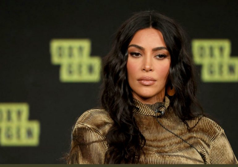 Demandan a Kim Kardashian por supuesta violación de derechos a trabajadores latinos