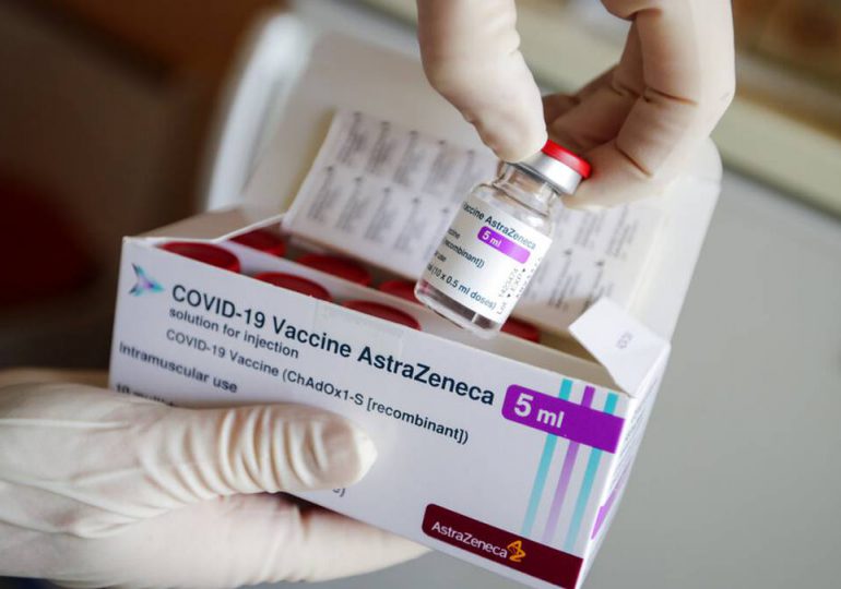 La UE acusa a AstraZeneca de "violación flagrante" de contrato de vacunas anticovid