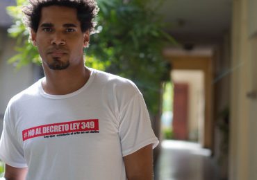 Artista disidente cubano en huelga de hambre es trasladado a un hospital
