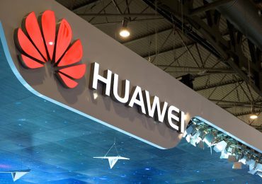 Países en desarrollo firman acuerdos con Huawei a pesar de advertencias de espionaje de EE. UU.
