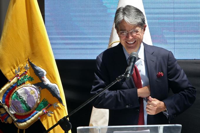 Ecuador da giro con derechista Lasso en medio de una "triple crisis"