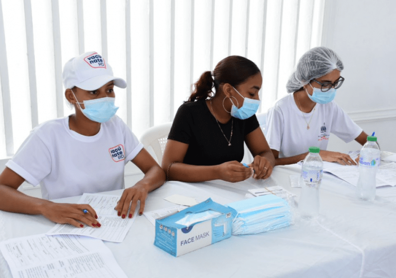 Inicia proceso de vacunación a partir de 12 años en María Trinidad Sánchez