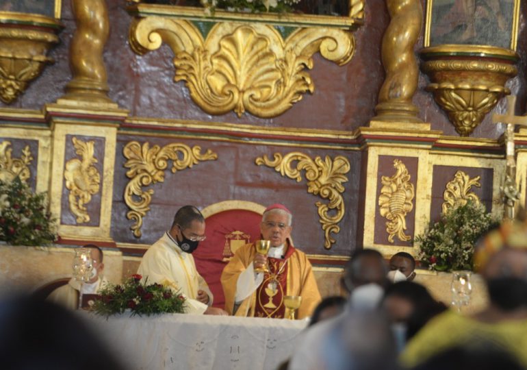 Arquidiócesis de Santo Domingo celebra Corpus Christi