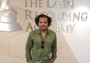 Alberto Zayas: 30 años contribuyendo con al arte y cultura dominicana