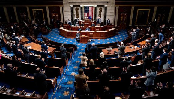 Senado de EEUU se dispone a aprobar ley "histórica" de innovación para contrarrestar a China