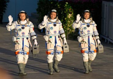 Una misión espacial china llega a su estación espacial