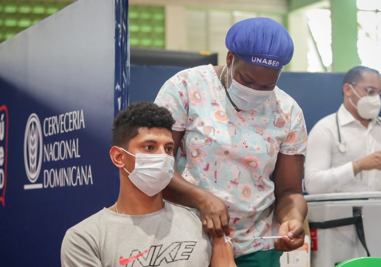 RD es tercer país de América Latina en aplicar más vacunas por cada 100 personas