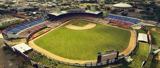 Gobierno aportará más de 100 millones de pesos para reparación del Estadio Quisqueya