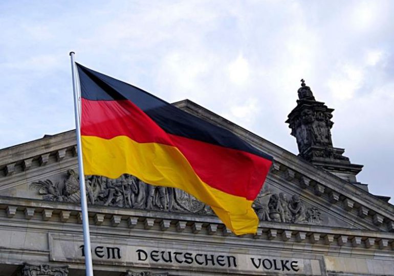 Alemania facilita la naturalización para descendientes de víctimas del nazismo