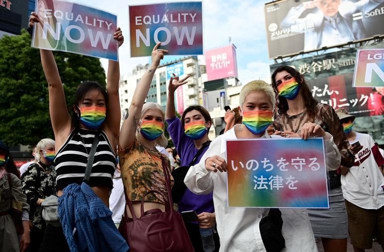 Colectivo LGTB se manifiesta en Tokio pidiendo ley que lo proteja