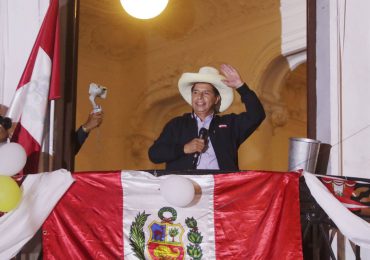 Cinco días sin conocer ganador de balotaje en Perú pero izquierda latinoamericana saluda a Castillo