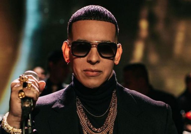 Daddy Yankee celebra los 17 años de su álbum "Barrio fino"