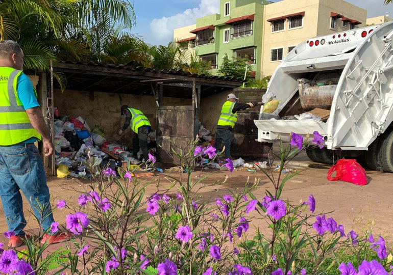 Ayuntamiento SDE rescinde contrato con empresa y asume recogida de basura en circunscripción