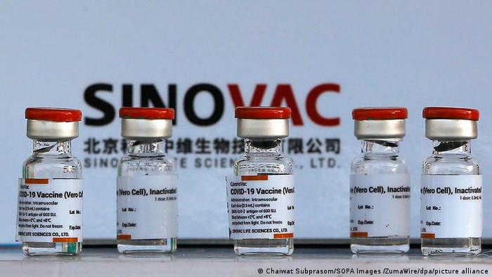 Principal científica de vacuna de Sinovac en Indonesia muere, se sospecha de COVID-19