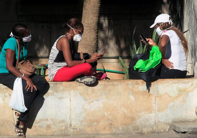 El internet móvil empieza a volver en Cuba, sin acceso a redes sociales