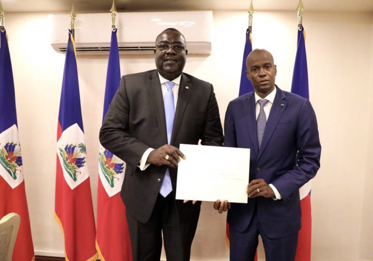 Asesinos del presidente haitiano eran mercenarios "profesionales", según Embajador de Haití en EEUU