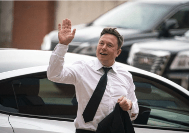 ¿Qué dijo Elon Musk sobre los rumores de una negociación con Apple para vender Tesla?