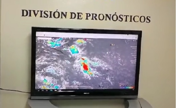 VIDEO | ONAMET dice onda tropical se aleja del país; continuarán las lluvias