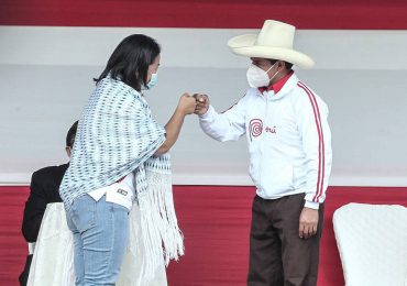 Tribunal electoral espera proclamar al nuevo presidente de Perú el 20 de julio