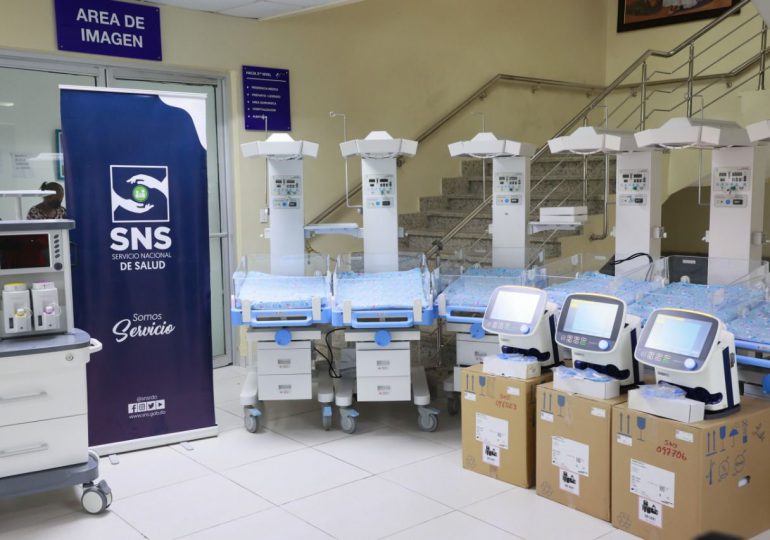 SNS invierte más de RD$490 millones en equipamiento centros salud en primer año de gestión