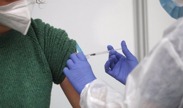 EEUU autoriza tercera dosis de la vacuna anticovid-19 para los inmunodeprimidos