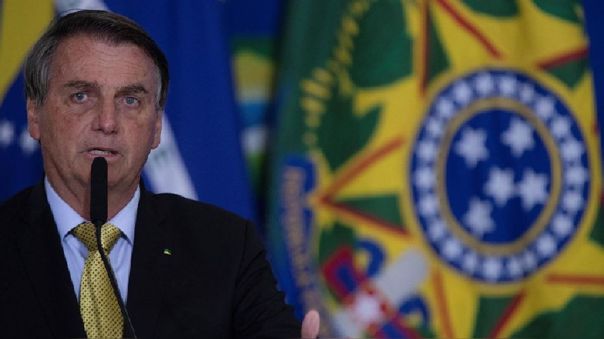 Bolsonaro presenta proyecto para sustituir programa social creado por Lula