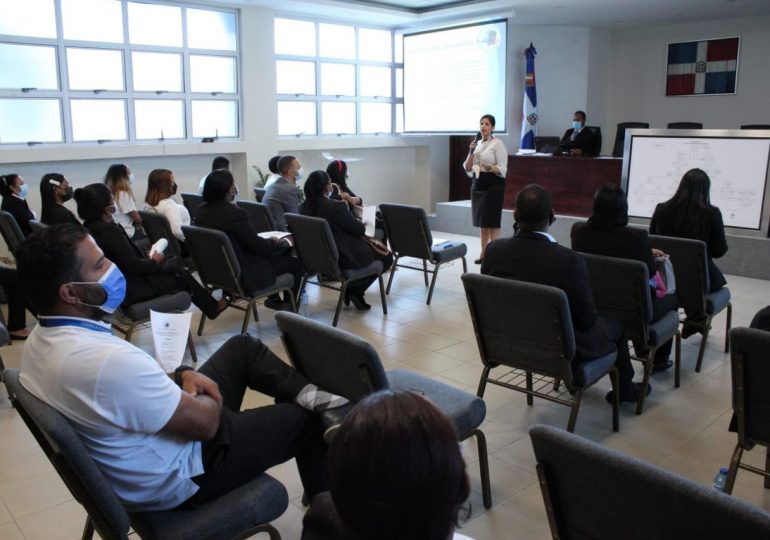 Dirección General de Pasaportes ofrecerá talleres a empleados y funcionarios de la división de RRHH