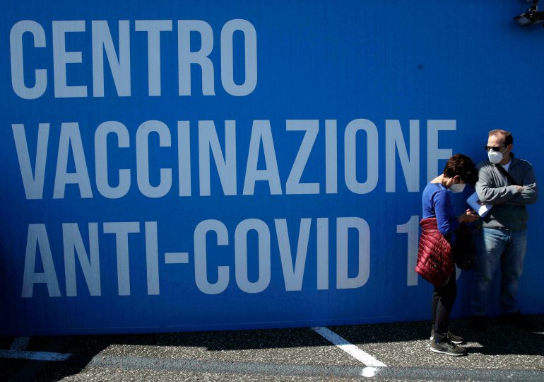 Roma reanuda las reservas para la vacunación tras el ciberataque
