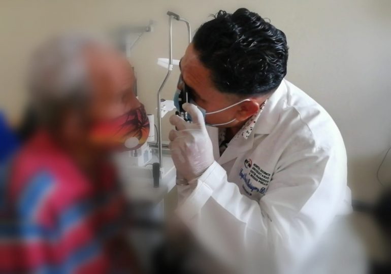 Moscoso Puello desarrolla jornada de prevención de la ceguera