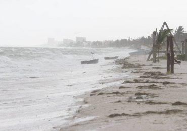 Grace vuelve a tomar fuerza de huracán en Golfo de México