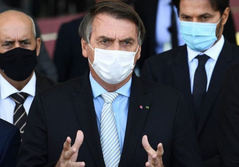 Bolsonaro vuelve a cuestionar fiabilidad del sistema de voto para elecciones en Brasil